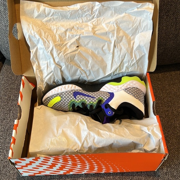 ⭐️ New Nike Renew Elevate 2 Basketball Sneakers Shoes Size 8.5 - Picture 6 of 8